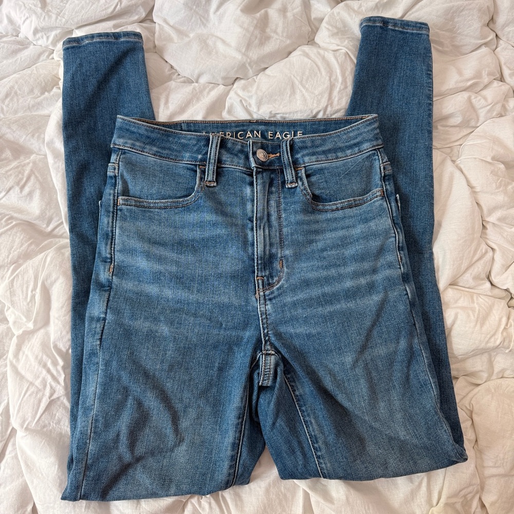 AMERICAN EAGLE HIGH RISE SKINNY JEGGINGS DENIM BLUE JEANS